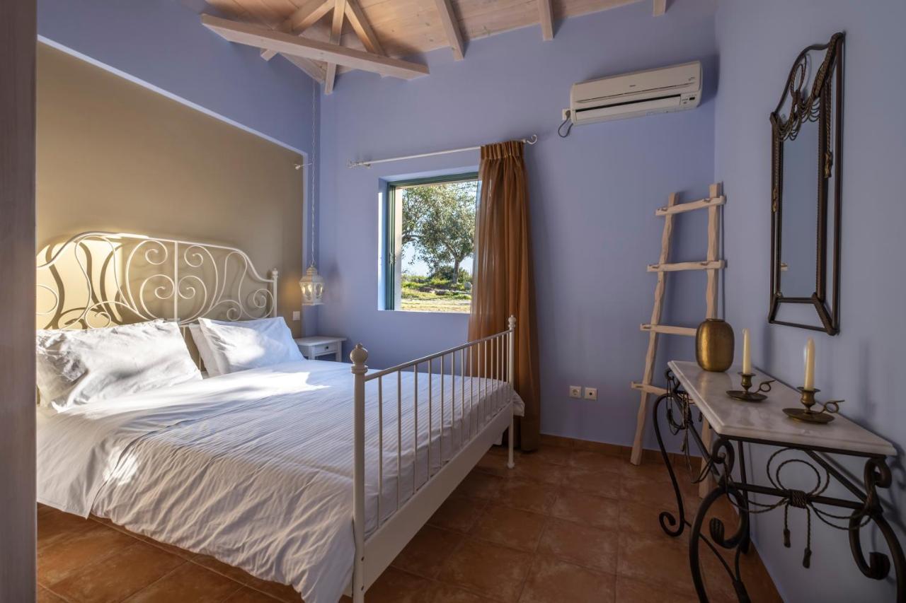 Chamaloni Cottages Finikounta Exterior foto